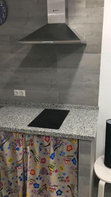 Apartamento B, A 3 Minutos De La Estacion De Bus Y Tren