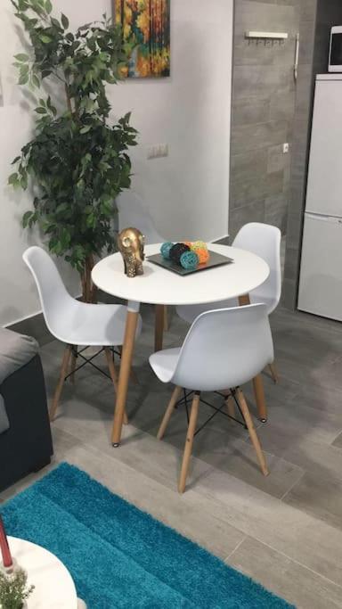 Appartement B, A 3 Minutos De La Estacion De Bus Y Tren *